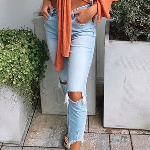 Abercombie & Fitch High Rise Mom Jean